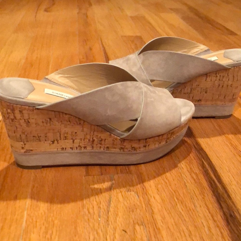 Diane Von Furstenberg wedges